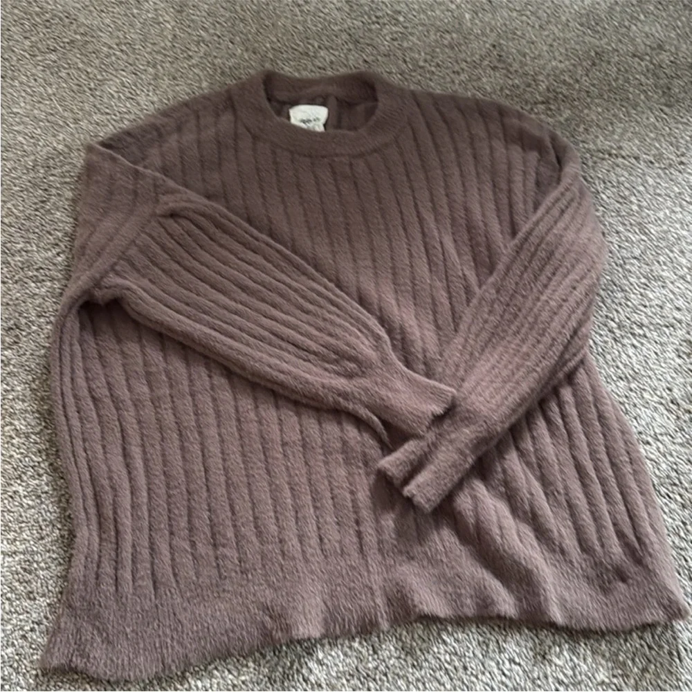 Aerie Soft Crew Sweater Bundle - Picture 4 of 6